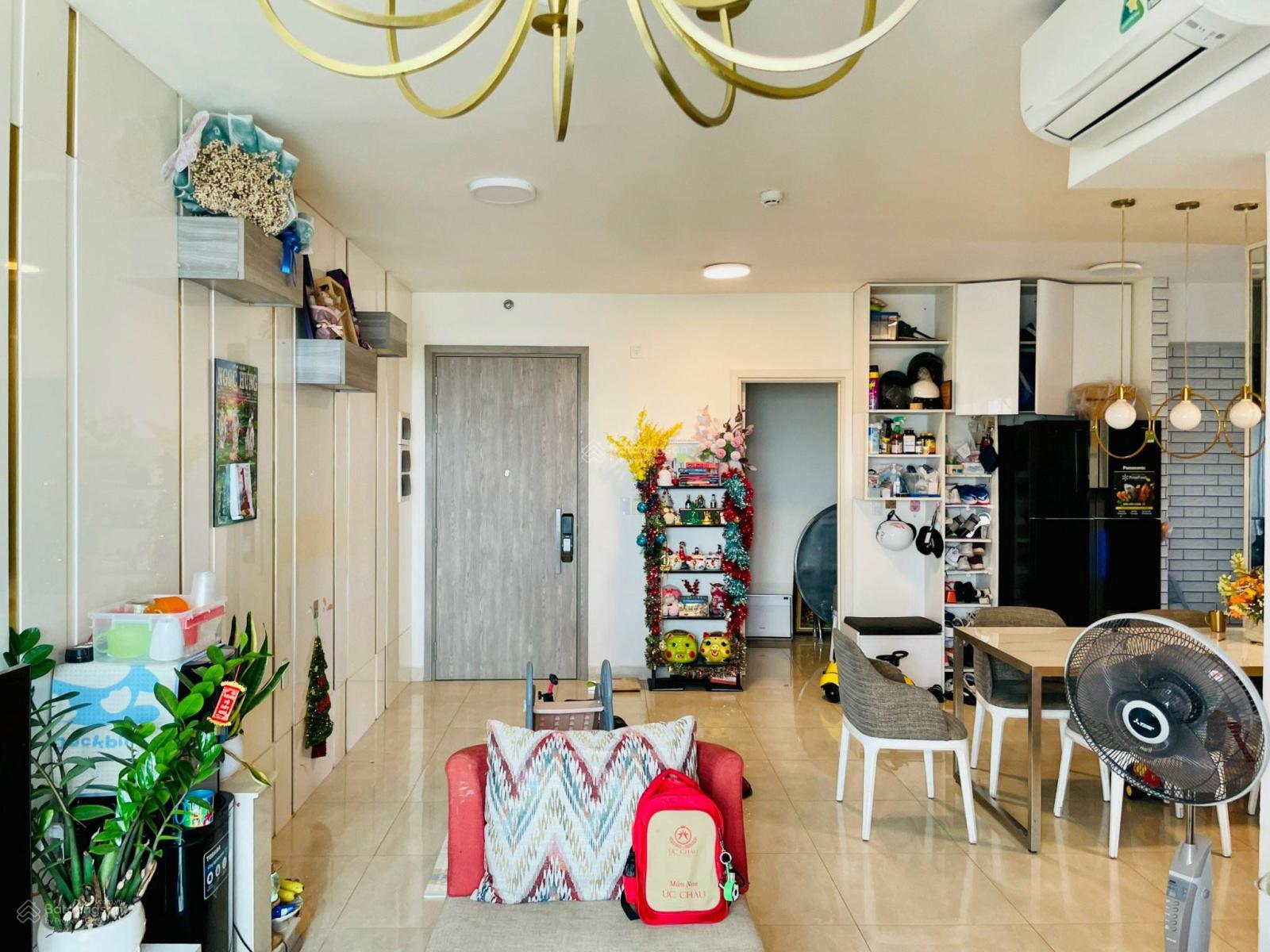 Hot, bán căn 3PN chung cư Kris Vue tầng cao view thoáng